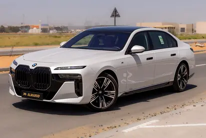BMW 740i M Sport Individual – 2026 | GCC | Only 2,213 KM | AED 449,000