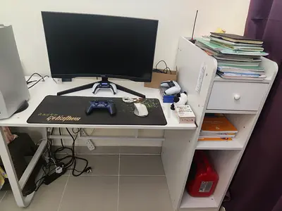 Computer table