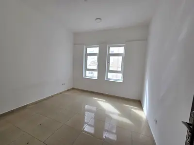 غرفه وصاله / بلكون اطلاله مفتوحه/ مساحه واسعه /تسهيلات بالسداد/ باركن ترابي متوفر/ سكن عائلي