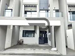 Spacious Townhouse 4+maid Al Furjan west