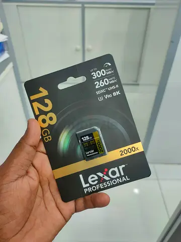 128GB Lexar® Professional 2000x SDHC™ UHS-II BRAND NEW CARD