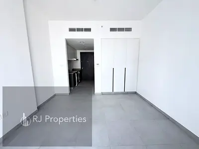 Lavish Studio Apartment With All Amenities Affordable Price