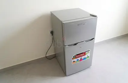 Geepas Compact 2-Door Refrigerator — Used, Working