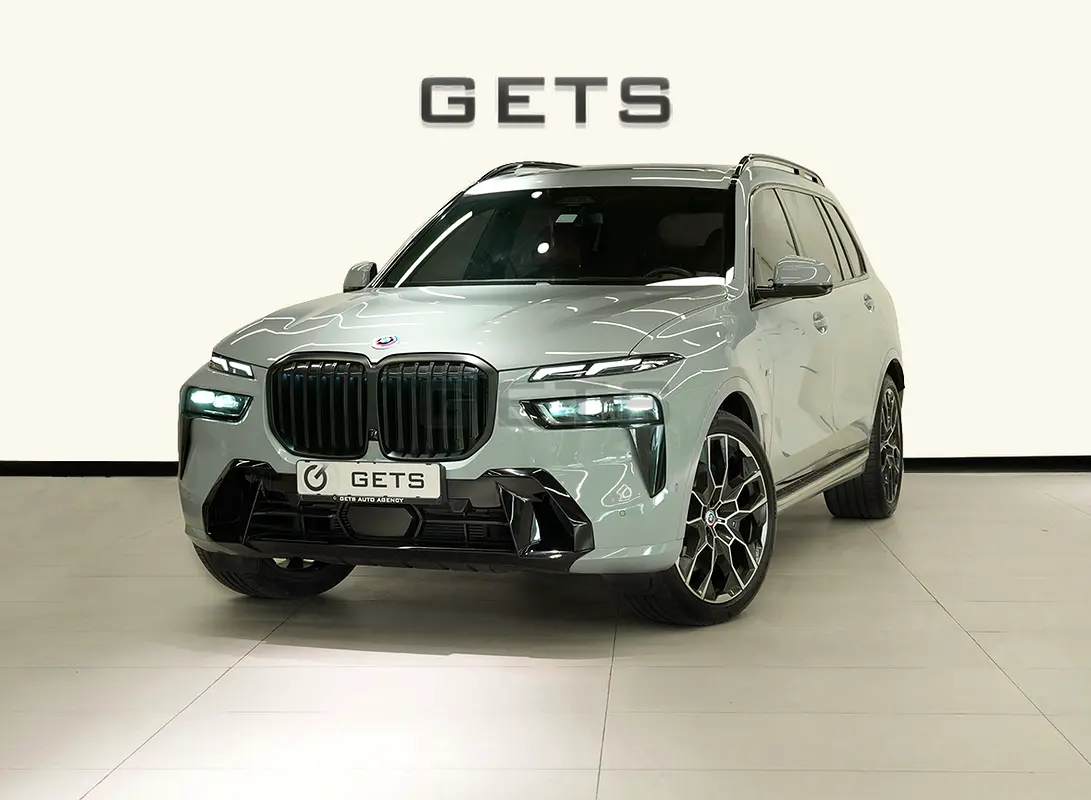 BMW X7 2023 — photo 1 of 19