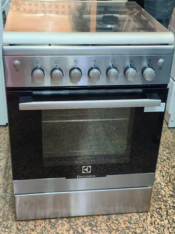 Electrolux stainless steel freestanding cooker with oven and gas hob - used