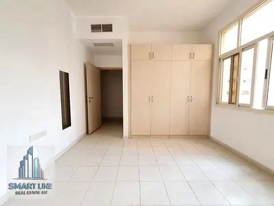 Elegant 2Bhk Apartment With Wardrobes And Living Hall With Balcony Close To King Faisal Street