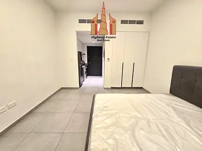 FURNISHED SPACIOUS LIKE A BRAND NEW STUDIO APARTMENT WITH KITCHEN