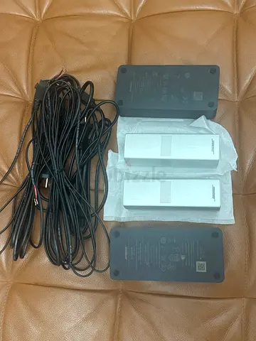 Bose virtual serround speaker 700 (white)