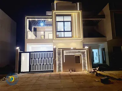 Next to Al-Hamidiyah Park, a villa with 5 rooms a rooftop, including electricity, water, air conditioning, and registration fees. The price is att