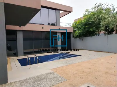 Stylish 4Bed standalone Villa with private pool
