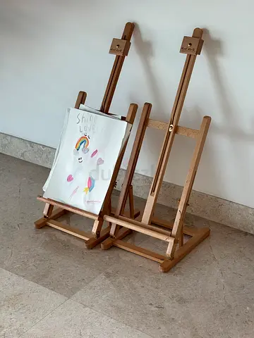 Kids easels