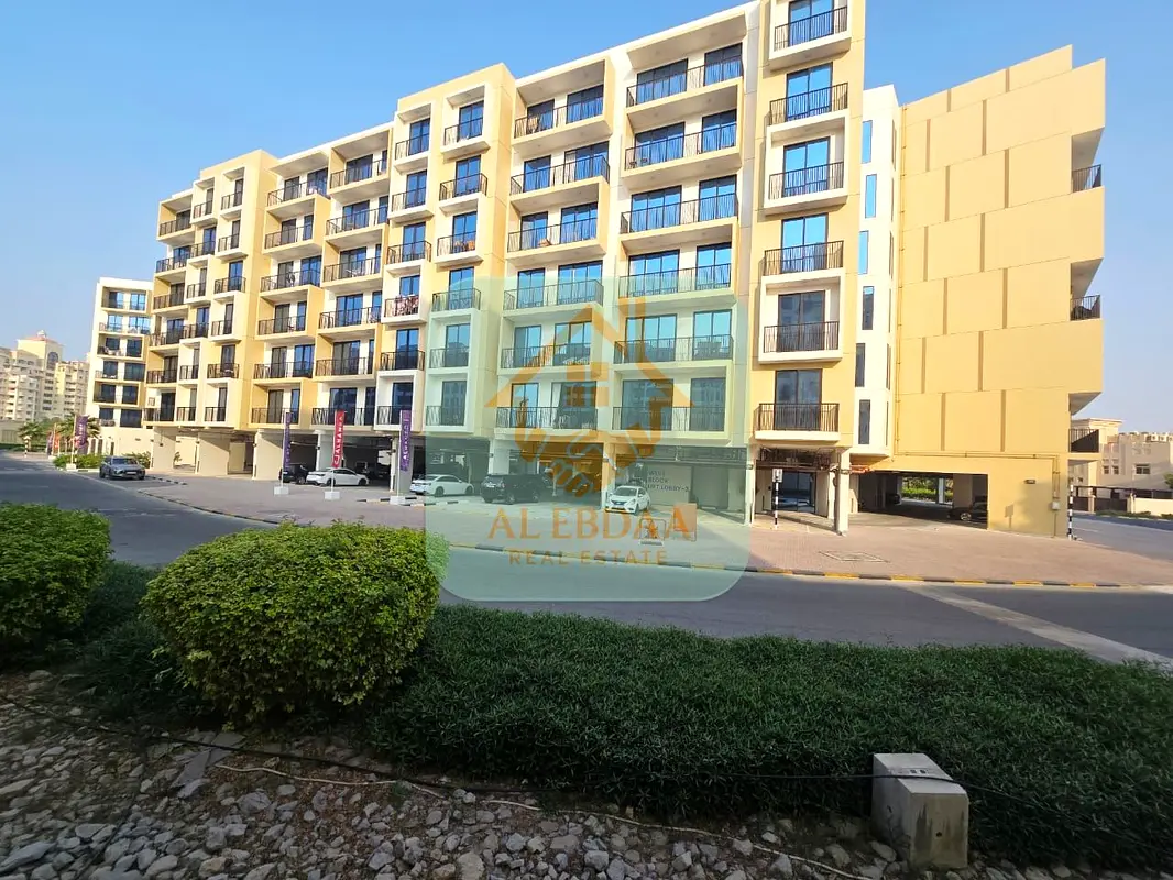 1BR - Sea View - Freehold - Tenanted