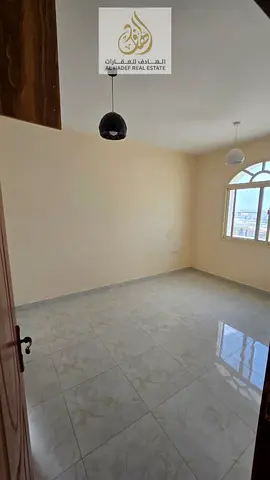 For rent in Ajman Al Jurf 2, 1-bedroom apartment with 2 bathrooms, balcony with open view, built-in wardrobes, near Delta Center, university and court