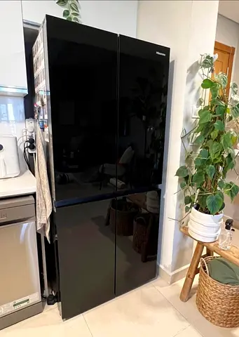 Hisence 4 door fridge Glass body