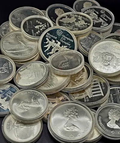 1240 gram vintage,Canadian silver coins.
