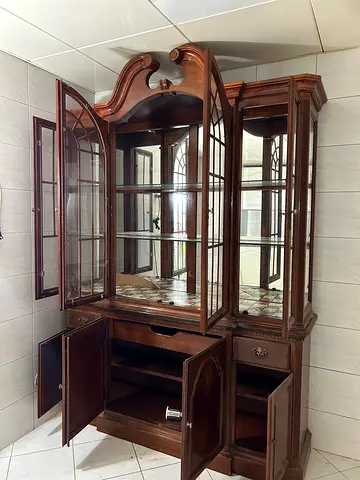 Display cabinet