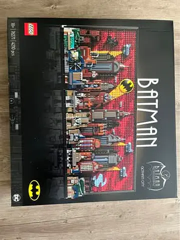 FLASH SALE BRAND NEW LEGO 76271 BATMAN GOTHAM CITY