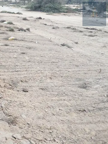 للبيع ارض صناعيه في ضاحية الحمريه  / العرقوب الصناعي / الشارقه