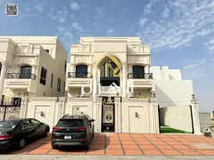 Roof villa for sale, including registration and ownership fees, close to services, freehold ownershi