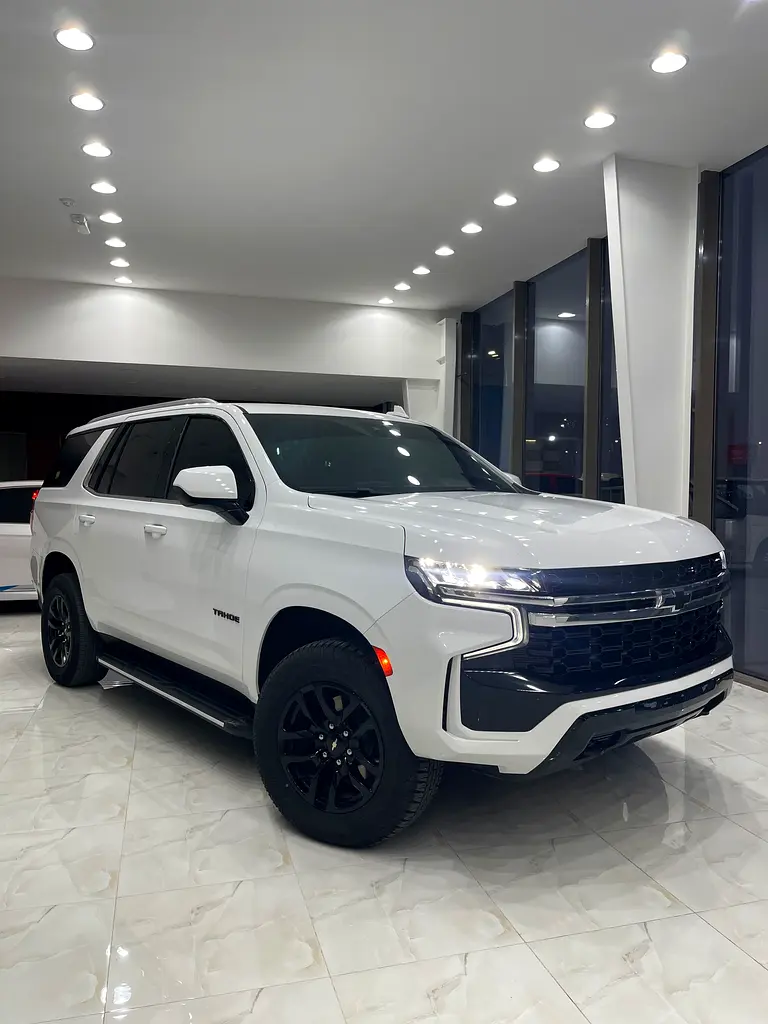 Chevrolet Tahoe 2023 — photo 1 of 11