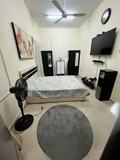 Studio room available for rent