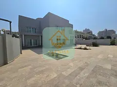 6BR Villa - Ideal for Family / For Sale