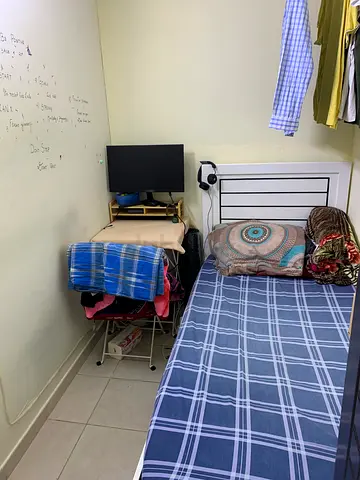 partation for male near the gardens metro station