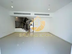 Elegant 3-Bedroom Townhouse | Prime Community Living | Camelia