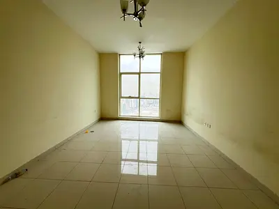 غرفة وصالة مع باركين وجيم ومسبح مجانا وخزائن بالحائط بموقع مميز وسعر مناسب