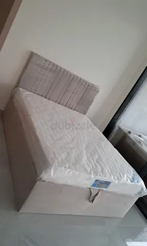 New Queen size bed with medical mattress Queen bed strong