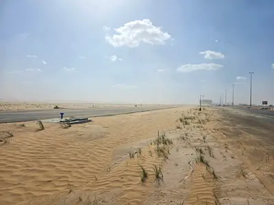 للبيع قطعتين ارض متلاصقتين بإماره الشارقة بمنطقة السحمة 1 ضاحية الرويضات