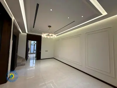 Luxury villa with 5 bedrooms, prime strategic location in Al Yasmin