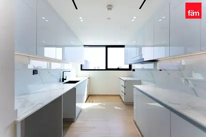 Private Pool | Spacious | Top Floor | Vacant Now