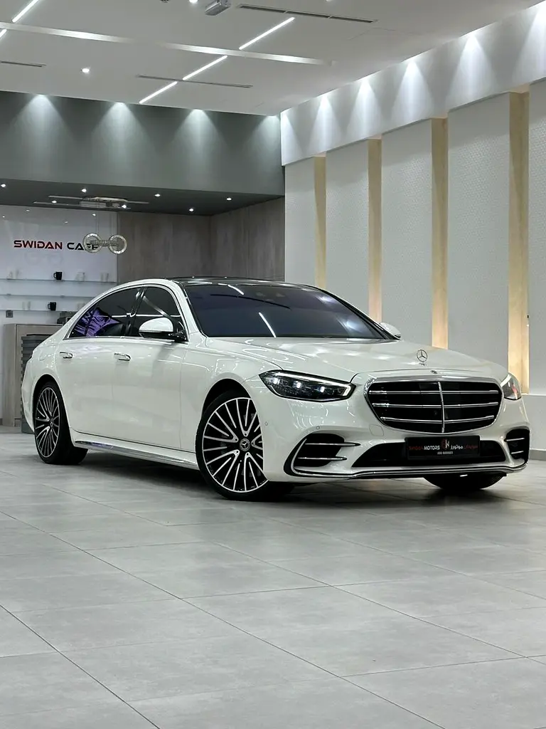Mercedes-Benz S-Class 2022 — photo 1 of 20