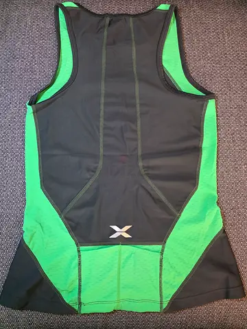 2XU Cycling singlet for women - Medium