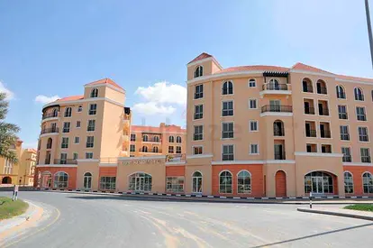 Big Room with balcony and separate washroom for Indian Couples or Couples with one kid