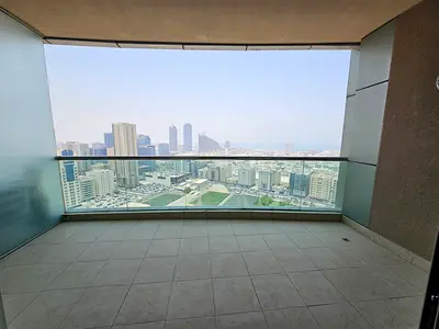 تكييف مجانا-باركن مجانا-4غرف وصاله-بلكونه باطلاله علي المدينه-جيم ومسبح مجانا-غرفه خادمه-6حمام-غرف ماستر-خزائن بالحائط--قريبه علي مخرج دبي