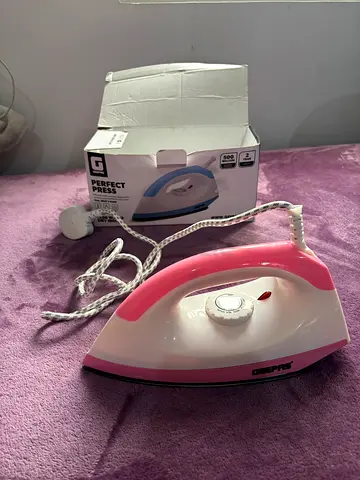 Steam Iron for Sale (Geepas brand)