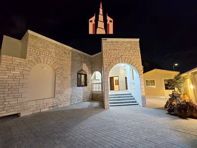 Like new neat and clean 5 bedroom villa hall Majlis Maid room siplit ac wardrobes parking 95k