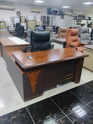 Selling my executive solid wood desk