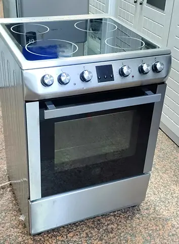 My stainless steel electric cooker with ceramic glass hob — used, works well