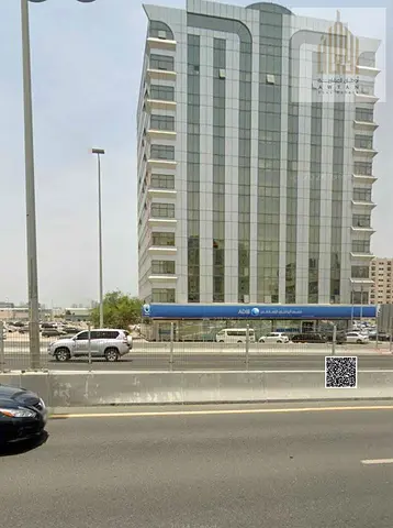 فرصة استثمارية نادرة للبيع قطعتين أرض على شارع الاتحاد مباشرة تصريح ارضي وخمسة عشر طابق موقع استراتيجي