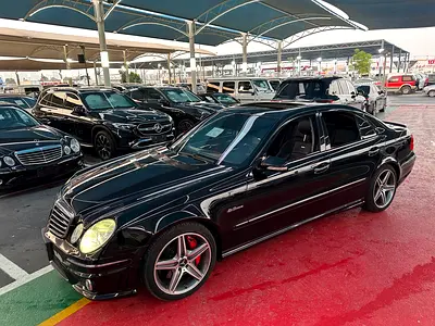 Mercedes E63 AMG V8