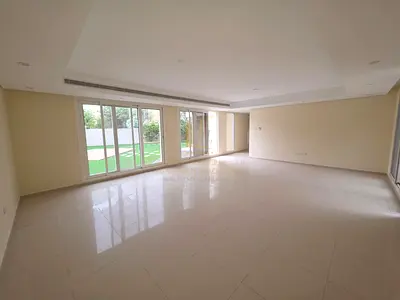🏡 للبيع | فيلا فاخرة في الزاهية – جاهزة للسكن فوراً ✨