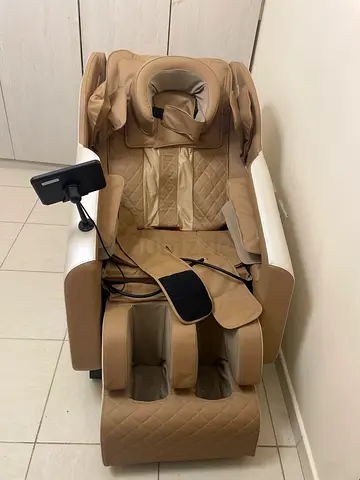 Beige Full‑Body Electric Massage Recliner Chair — Used, Working