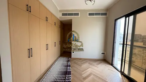 Spacious 5 bedroom with maid room villa for rent in hoshi