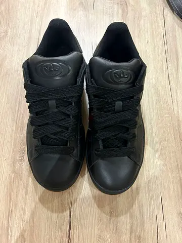 Adidas Campus 001 - Core Blacks used, good condition