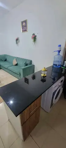 فرصة استثمار مميزة – غرفة وصالة في أبراج سيتي تاور عجمان 🏡😍  💥 دخل فوري + موقع ممتاز + سعر مغري 💥 📍 الموقع: النعيمية 3 – عجمان