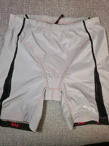 TYR Cycling short for women. Size S-M