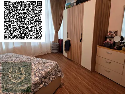 شقة دوبلكس فاخرة وواسعة مكونة من غرفتي نوم متاحة للإيجار بمساحة 3700 قدم مربع، بإطلالة على البحر وموقف سيارات وشرفتين كبيرتين في برج أورينت، الراشدية